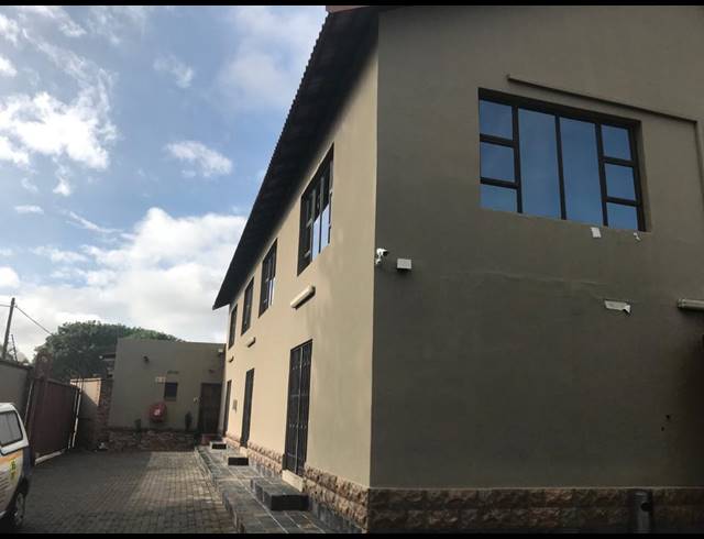 900M² OFFICE FOR SALE IN BO-DORP
